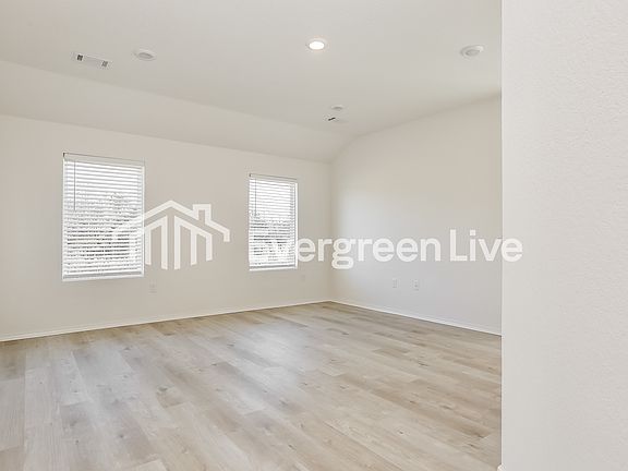 4th image of 20 Sourdough Creek Ln