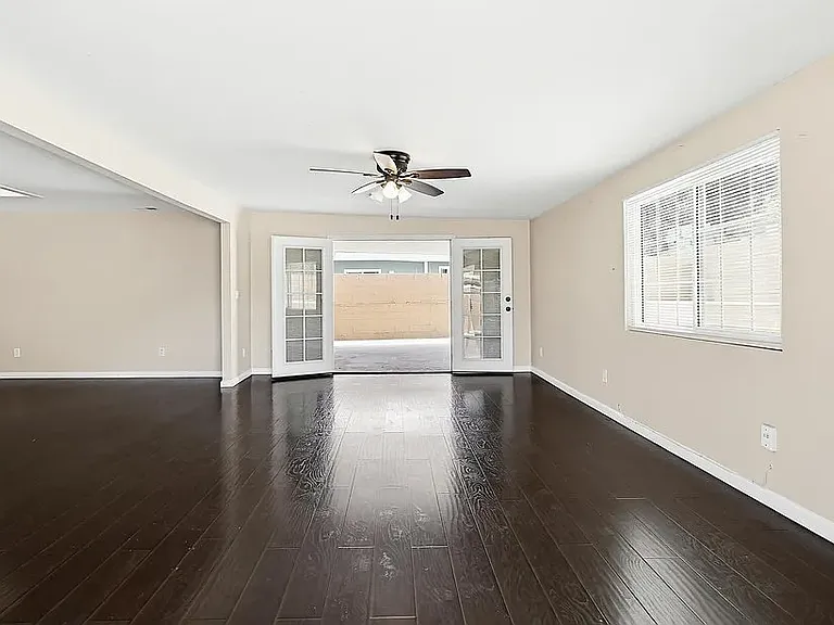 465 Meadowbrook Dr — Photo 43