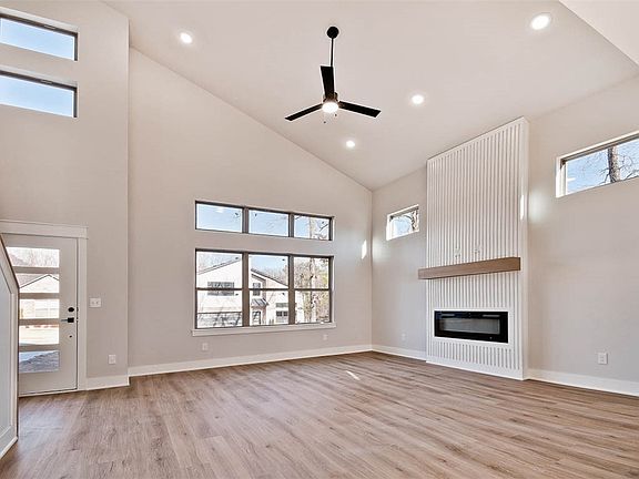 2nd image of 6 Findhorn Ln