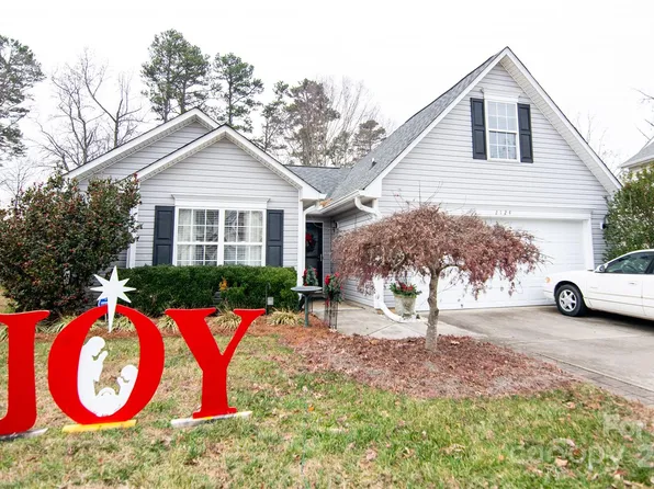 2124 Clear Brooke Dr, Kannapolis, NC 28083