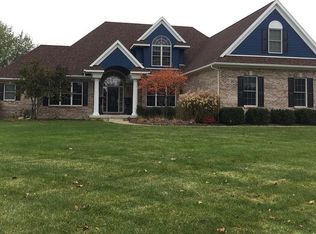 9071 Wooden Shoe Ct, Brighton, MI 48116
