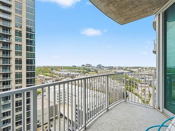 4th image of 361 17th St NW Unit 1603