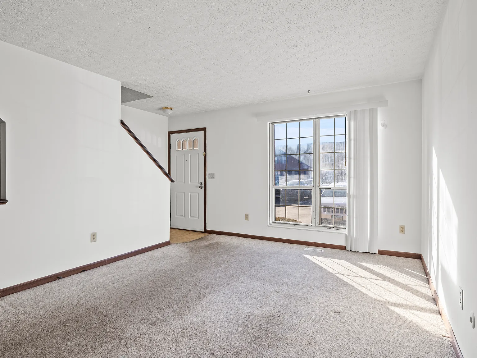 Wile - 1310-1316 Palmer House — Photo 2