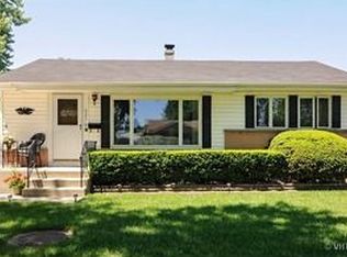 2278 S Scott St, Des Plaines, IL 60018