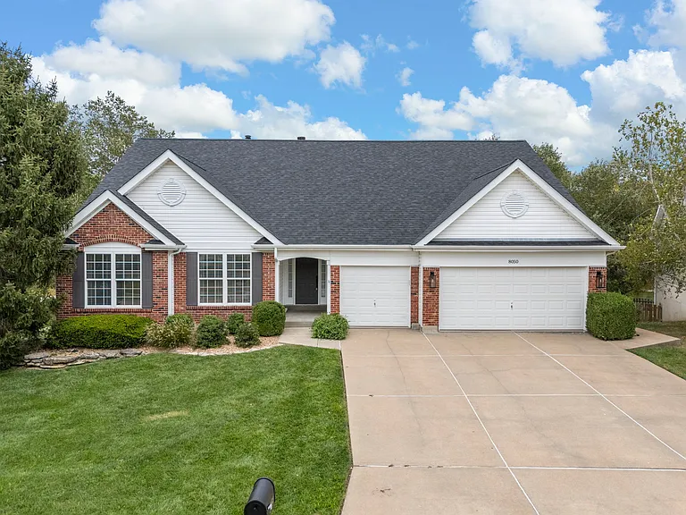 8050 Knights Crossing Dr — Photo 2