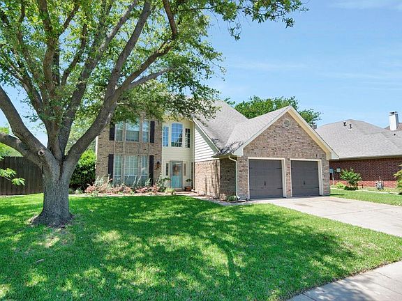 2nd image of 1914 Wood Crest Dr