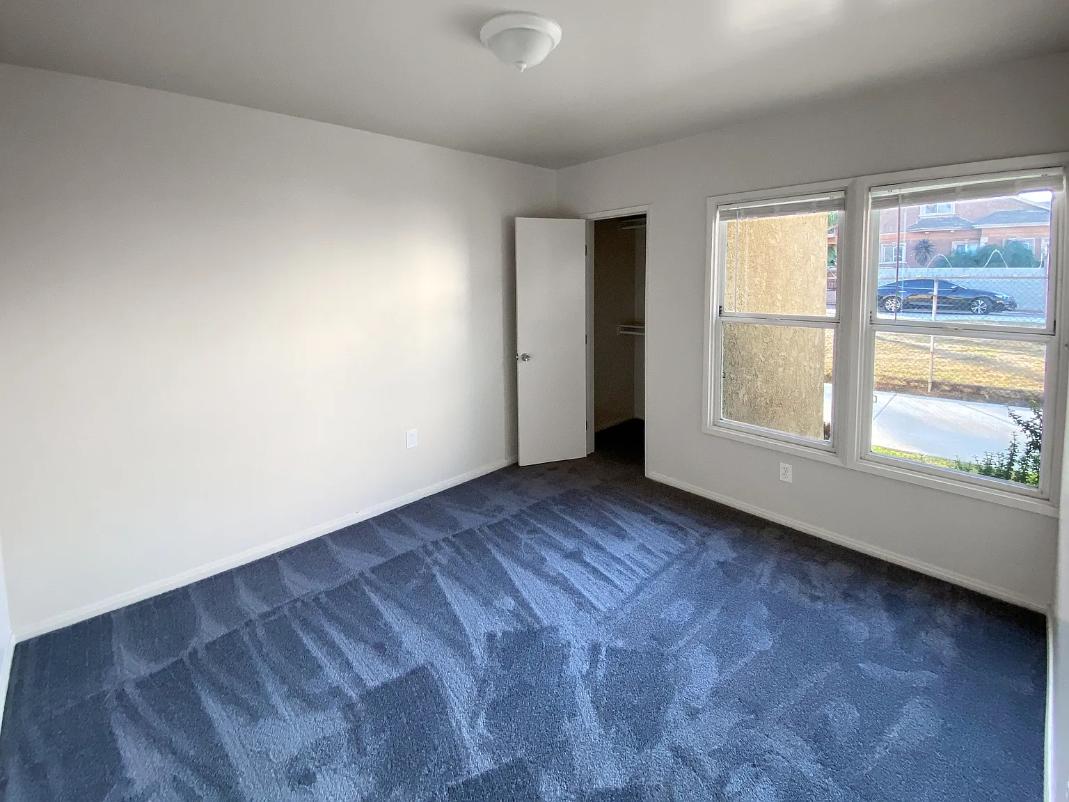 1135 W 90th St, Los Angeles - 1135.5 — Photo 2