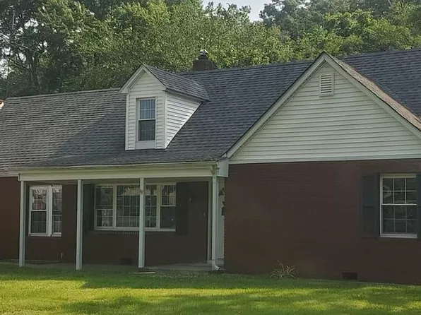 800 State St, Eldorado, IL 62930