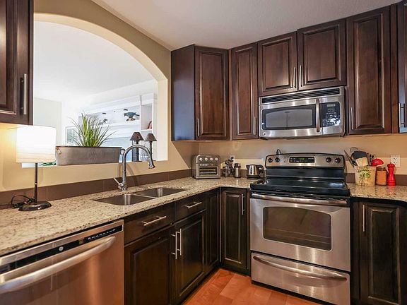 2nd image of 5901 71st Ave #102