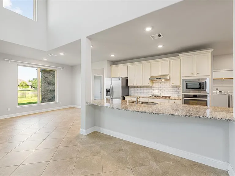 8835 Japonica Dr — Photo 37