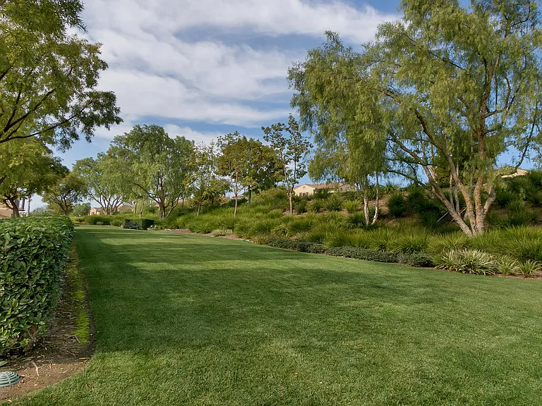 2854 Alamitos Rd — Photo 40