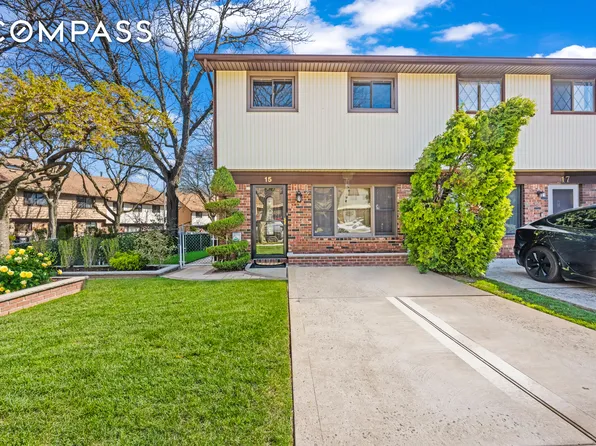 15 Hickory Cir #Townhouse, Staten Island, NY 10312