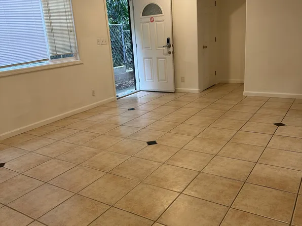 1432 Heulu St, Honolulu, HI 96822