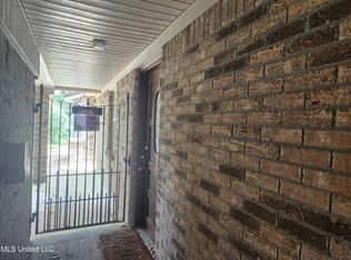 12416 Cambridge Blvd #B, Ocean Springs, MS 39564