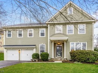 58 Carlisle Rd, Basking Ridge, NJ 07920