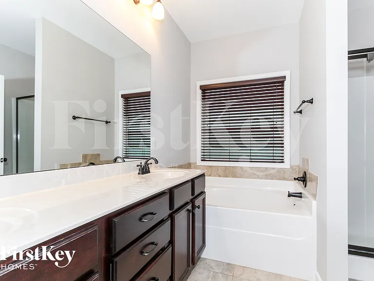 2067 Kerry Cir — Photo 12