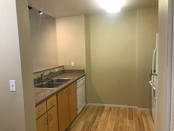 4th image of 10800 SE 17th Cir #189