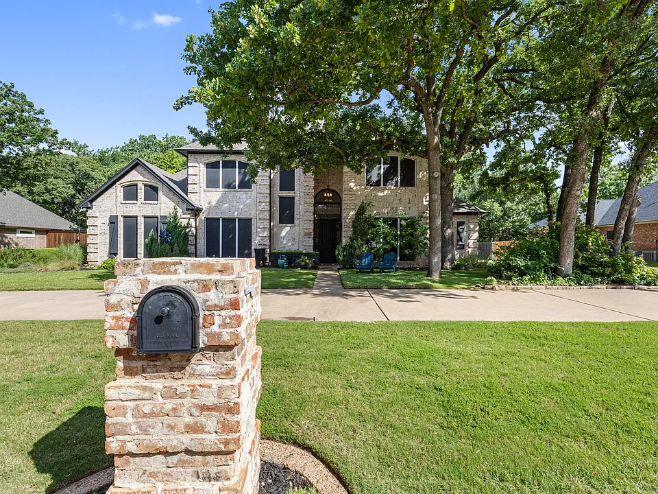609 Seville Rd
