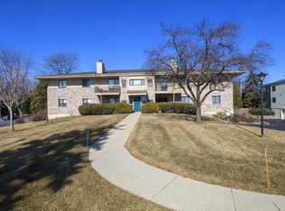 Village Place Condominium Asso, Thiensville, WI 53092