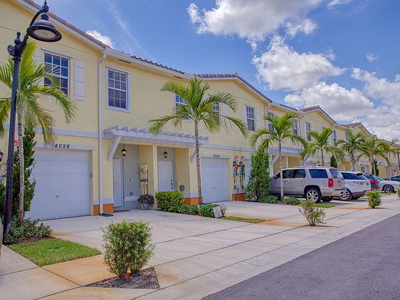 Home For Sale In Cricket Club