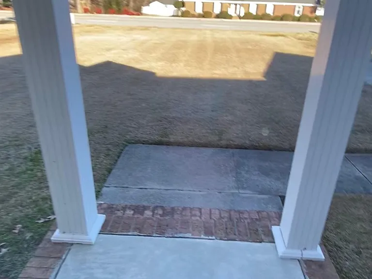 View of front yard to street front