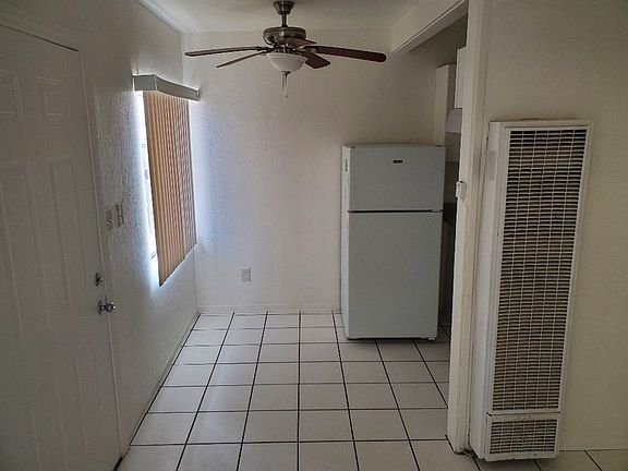 2nd image of 4911-4917 Auburn Dr #4913