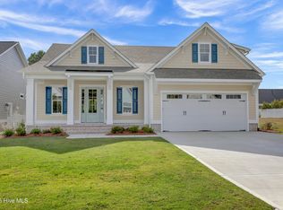 110 Whispering Pine Ln, Holly Ridge, NC 28445