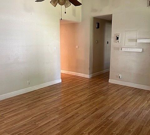 5th image of 624 Curlew Rd