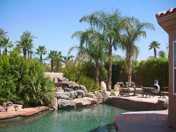 Pebble bottom Salt Water pool