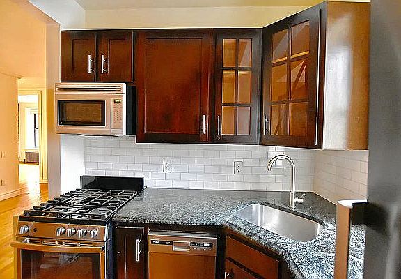 4th image of 45 Orchard St #7AA