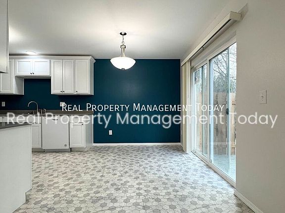 5th image of 7019 128th St E