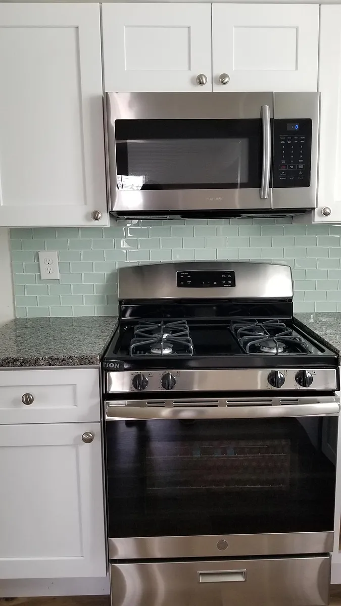 Building Photo - 640 Kenilworth Ave #1