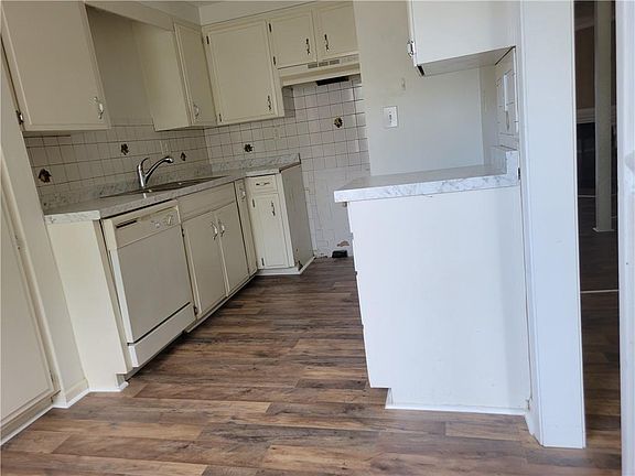 5th image of 11828 E 59th Ter