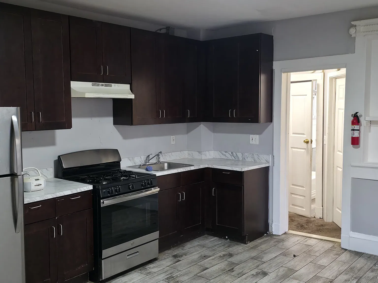 2 bed, 1000 sqft, $2,000 — Photo 2