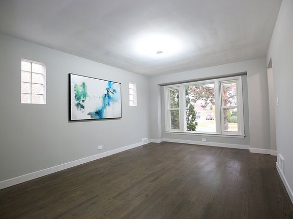 5th image of 2958 N Marmora Ave