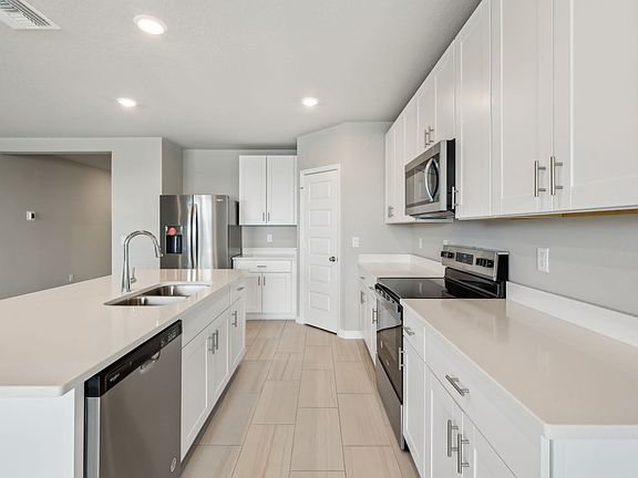 The Hibiscus Floorplan at 5418 Hampton Park Circle.