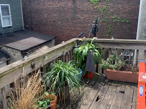 939 N Bambrey St, Philadelphia, PA 19130