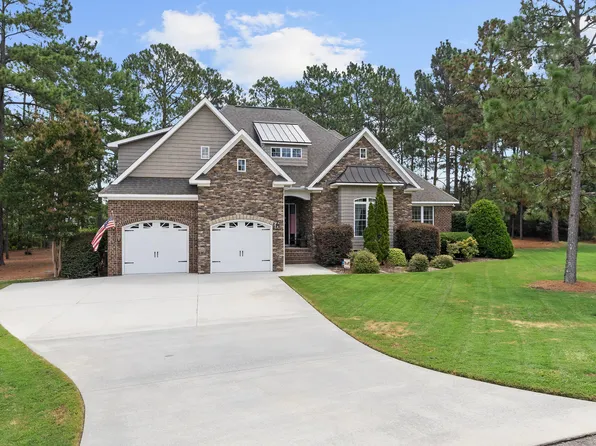 107 Tomahawk Ct, Whispering Pines, NC 28327