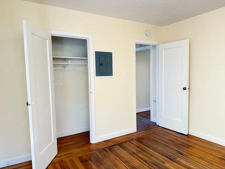 1215 Park Street — Photo 9