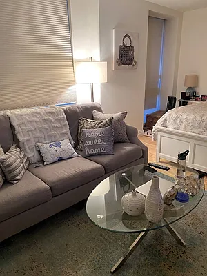 Rented by Corcoran | media 18