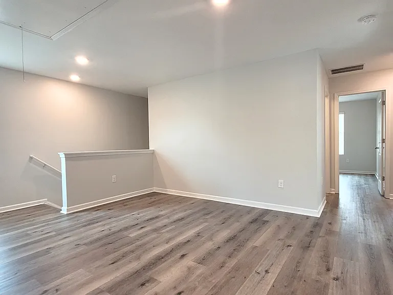7934 Rudder Cir S — Photo 11