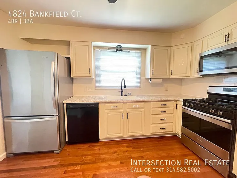 4824 Bankfield Ct — Photo 10