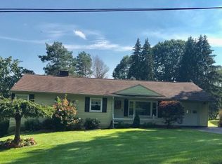 301 Barton Rd, Apalachin, NY 13732