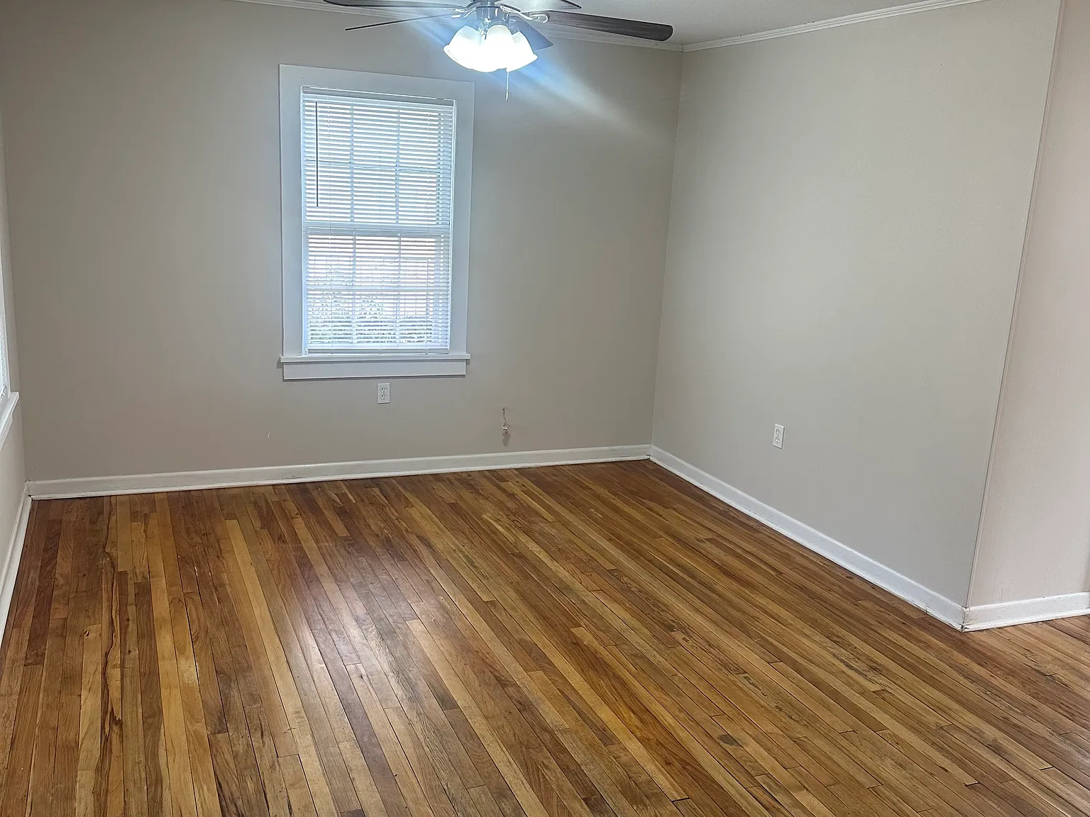 2 bed, 864 sqft, $1,100 — Photo 2