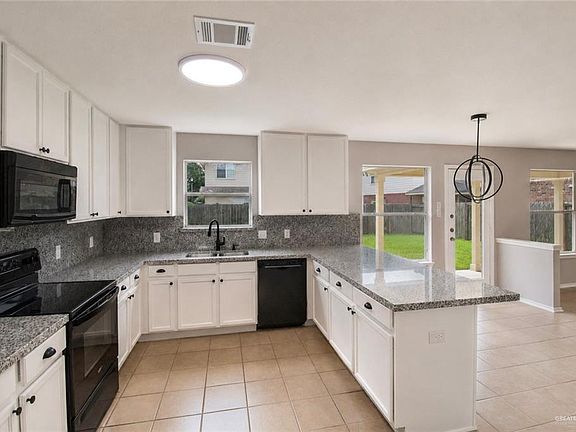 4th image of 4207 Santa Inez St
