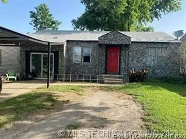 102 Butts St, Holdenville, OK 74848