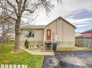 379 N 300th St E, Raymond, AB T0K2S0