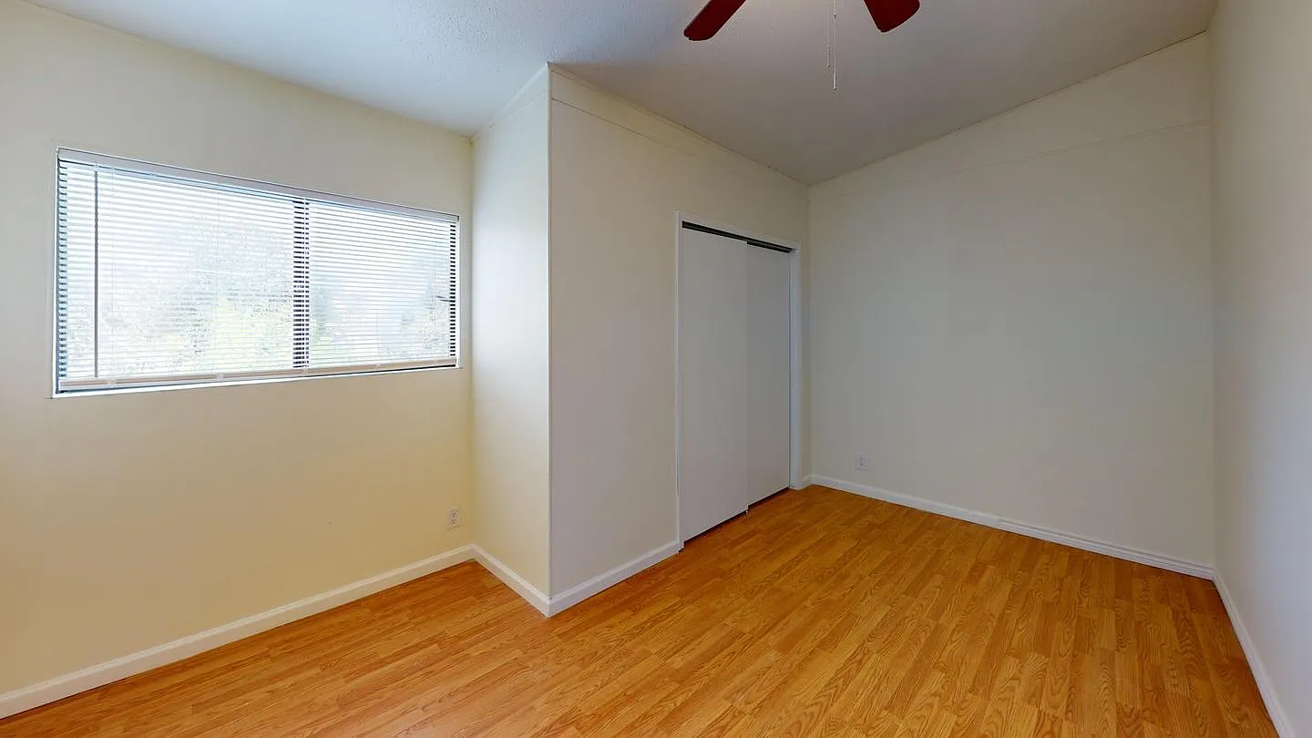 Luxurious Living in San Antonio A Beautiful Home with Premium Features! — Photo 4