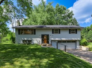 16226 Woodland Ln, Minnetonka, MN 55345