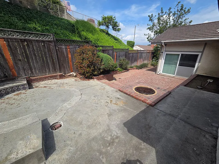 1405 Paseo Manzana — Photo 25
